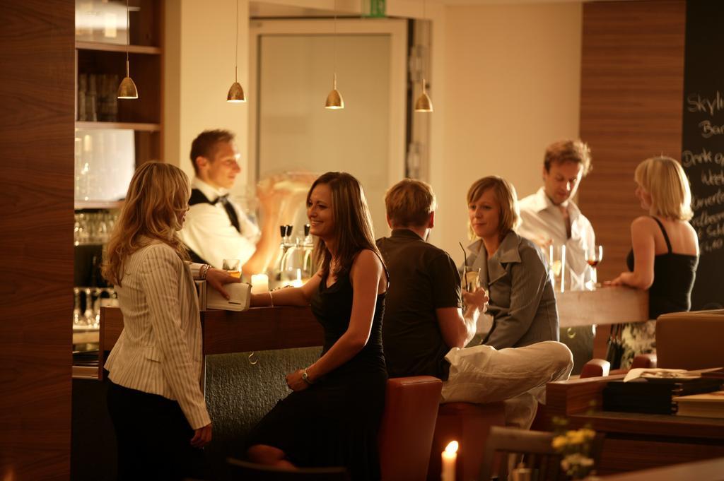 Parkhotel โดเนาเวิร์ท ร้านอาหาร รูปภาพ