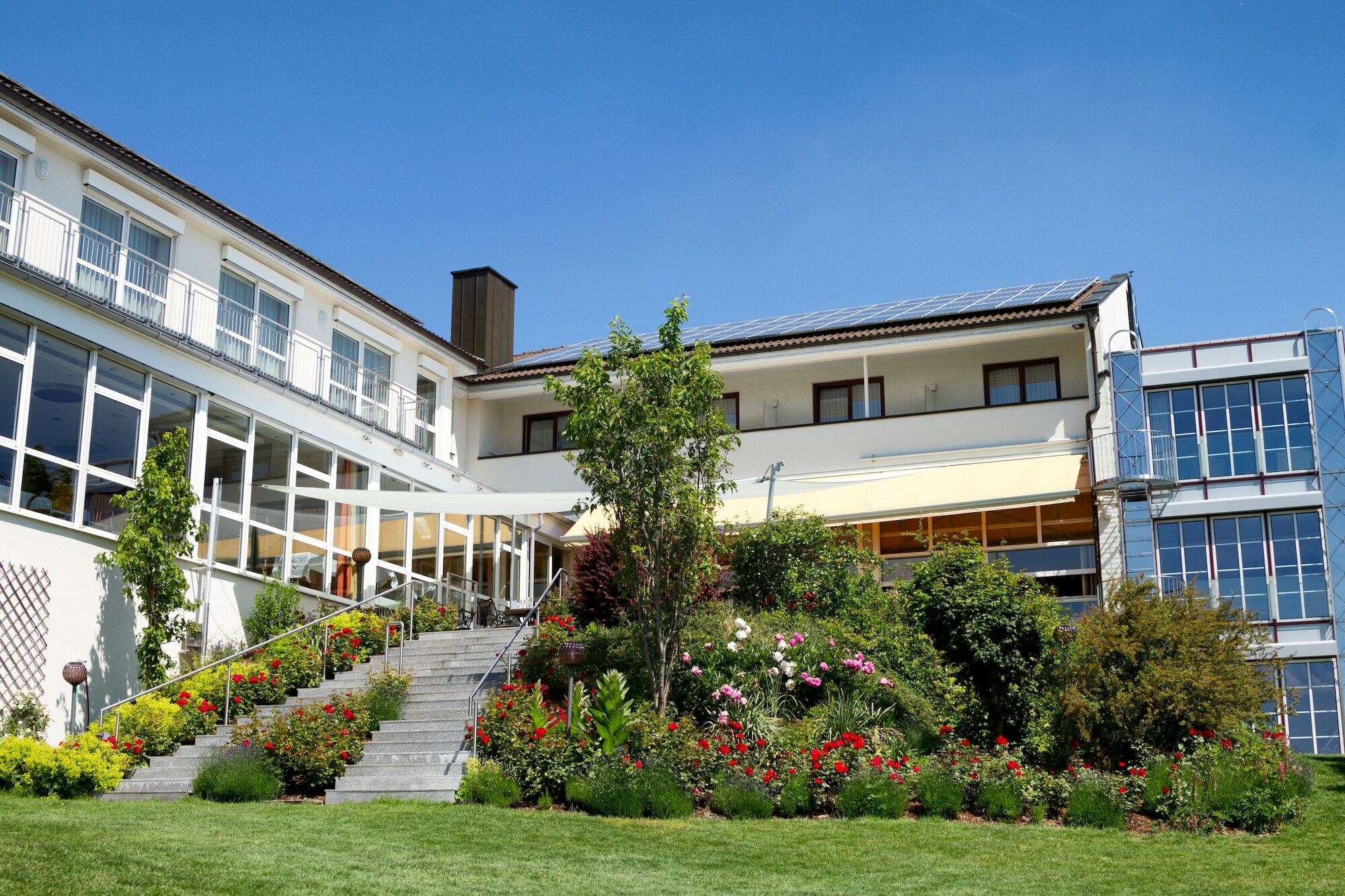 Parkhotel โดเนาเวิร์ท ภายนอก รูปภาพ
